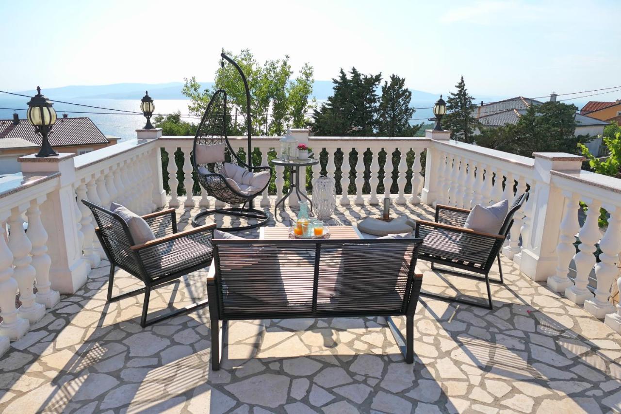 Apartment Laura Senj  Ngoại thất bức ảnh