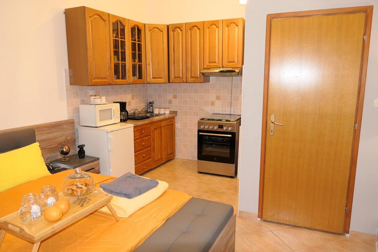 Apartment Laura Senj  Ngoại thất bức ảnh