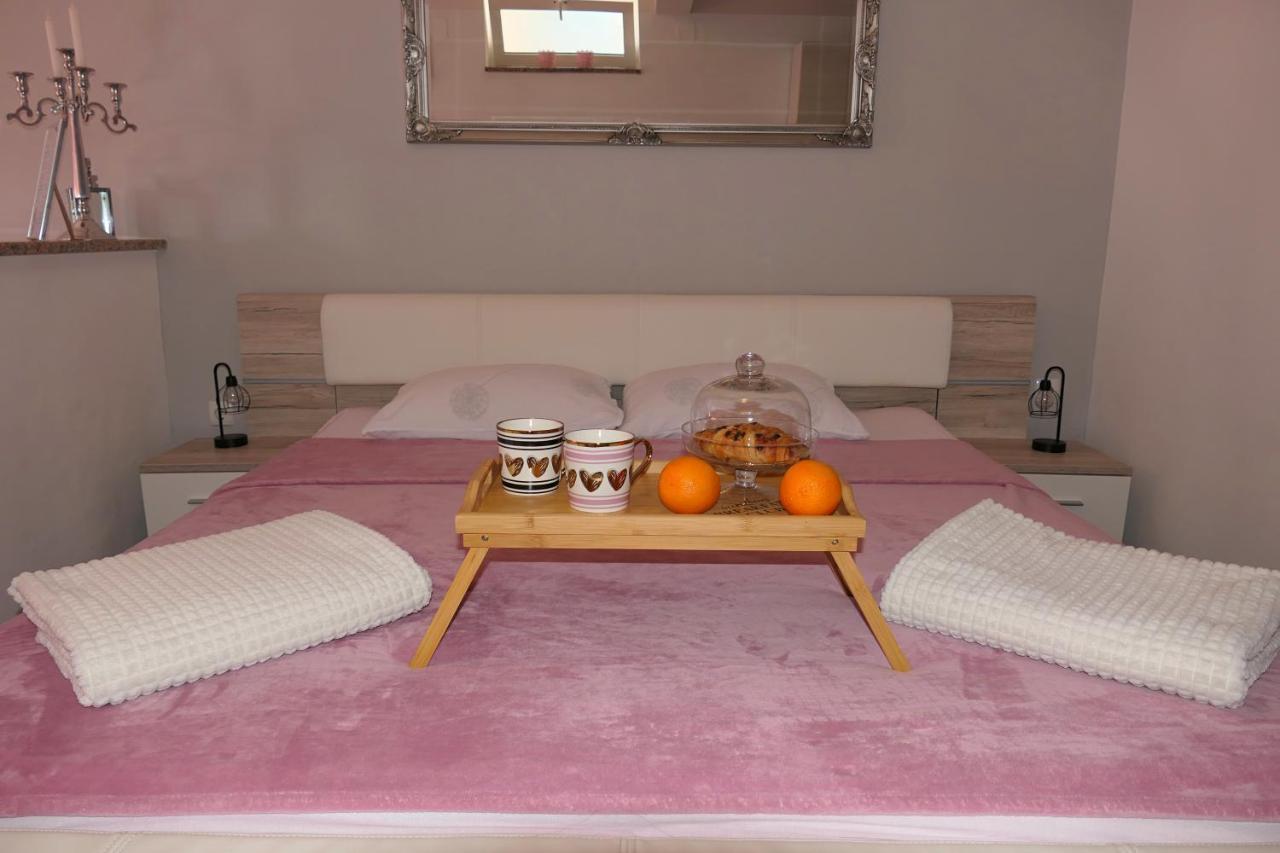 Apartment Laura Senj  Ngoại thất bức ảnh