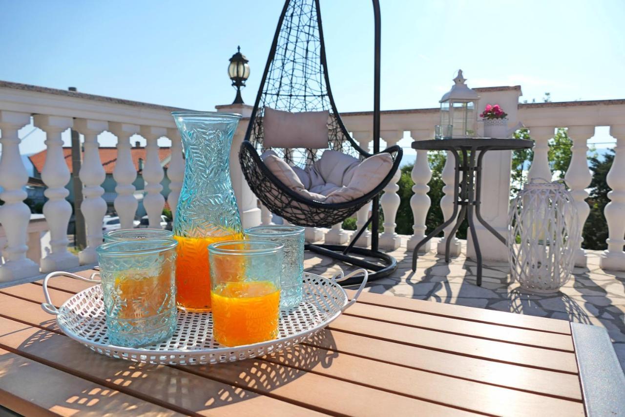Apartment Laura Senj  Ngoại thất bức ảnh