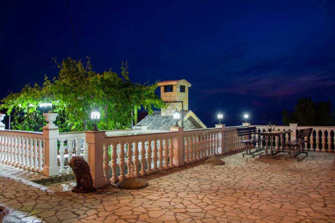 Apartment Laura Senj  Ngoại thất bức ảnh