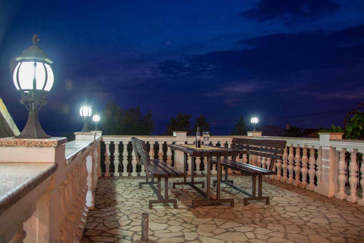Apartment Laura Senj  Ngoại thất bức ảnh