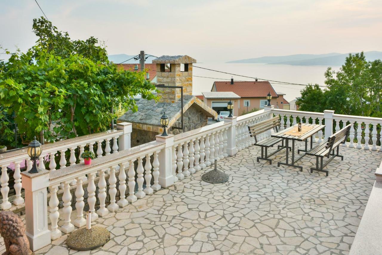 Apartment Laura Senj  Ngoại thất bức ảnh